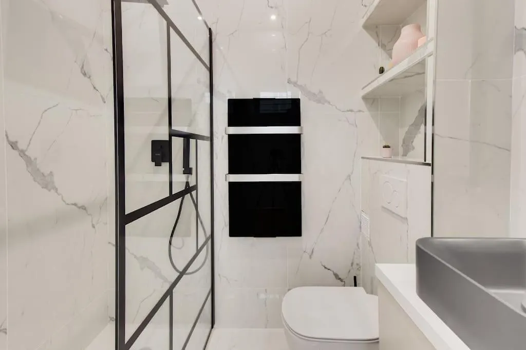 Appartement Moderne Au Coeur Du 7Eme Parijs 0*,